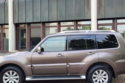 Mitsubishi Pajero 93.000 km 22.900 € Groß Gerau 64521