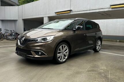 Renault Scenic 120.000 km 12.499 &euro; Wiesbaden 65203