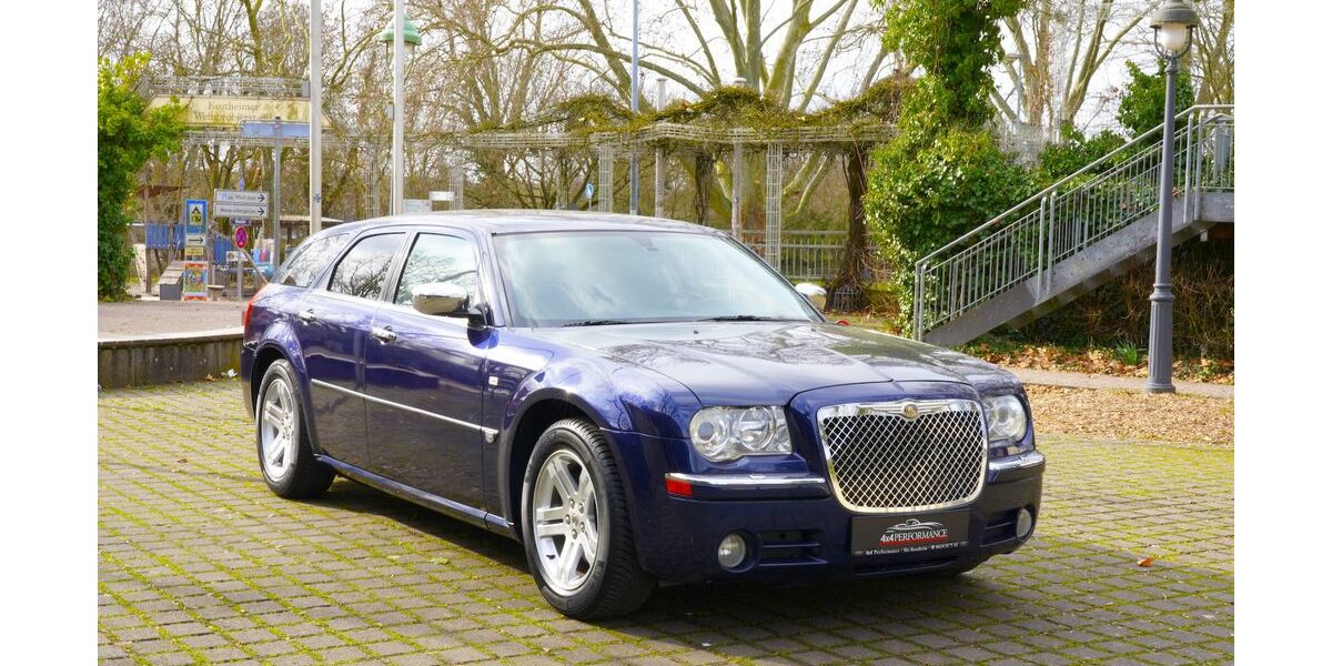 Chrysler 300C 157.000 km 9.995 &euro; Mainz-Kostheim 55246