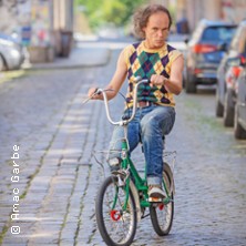 Olaf Schubert und seine Freunde - Jetzt oder now! 04.06.2027 Naturtheater Steinbach - Langenbach