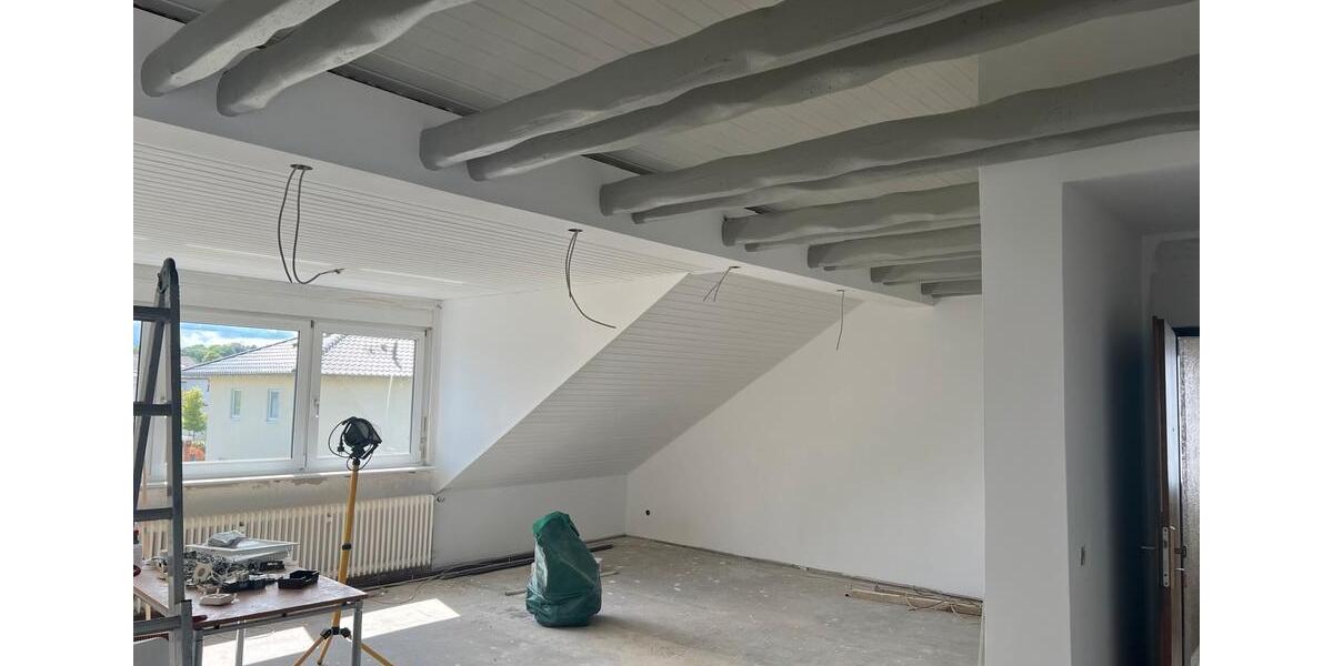 Dachgeschoßwohnung Idstein - 4 Zimmer, 108 m&sup2;, 1.100&euro; | Angebot:26578821