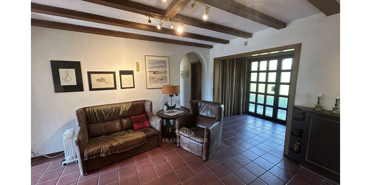 FRANK SCHÄFER IMMOBILIEN - EFH in Saulheimer Toplage: ca. 200m² Wfl. & außergewöhnliches Grundstück - Einfamilienhaus Saulheim / Nieder-Saulheim Saulheim | Angebot:26659997