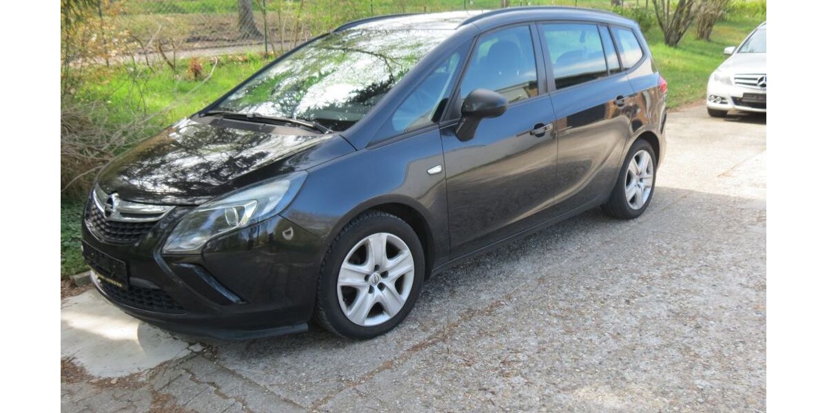 Opel Zafira 322.000 km 2.700 &euro; Schlangenbad 65388