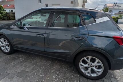 Seat Arona 10.895 km 20.599 &euro; Rüsselsheim 65428