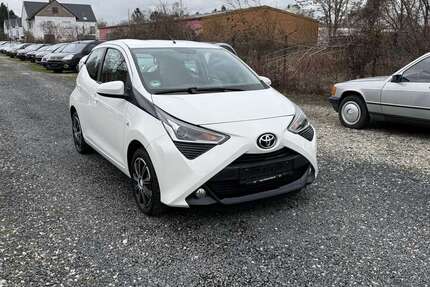 Toyota Aygo 31.000 km 10.999 &euro; Mainz Kastel 55252