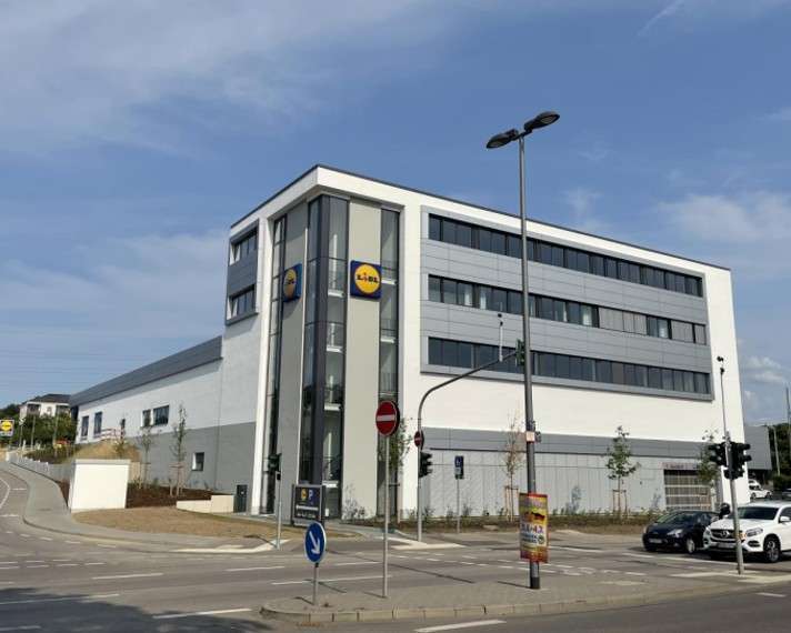 Büro in Wiesbaden 5.941 € 457 m²