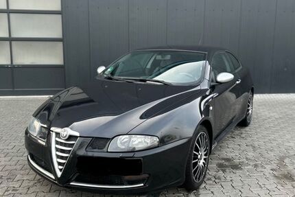 Alfa Romeo GT 205.234 km 4.000 &euro; Wiesbaden 65199