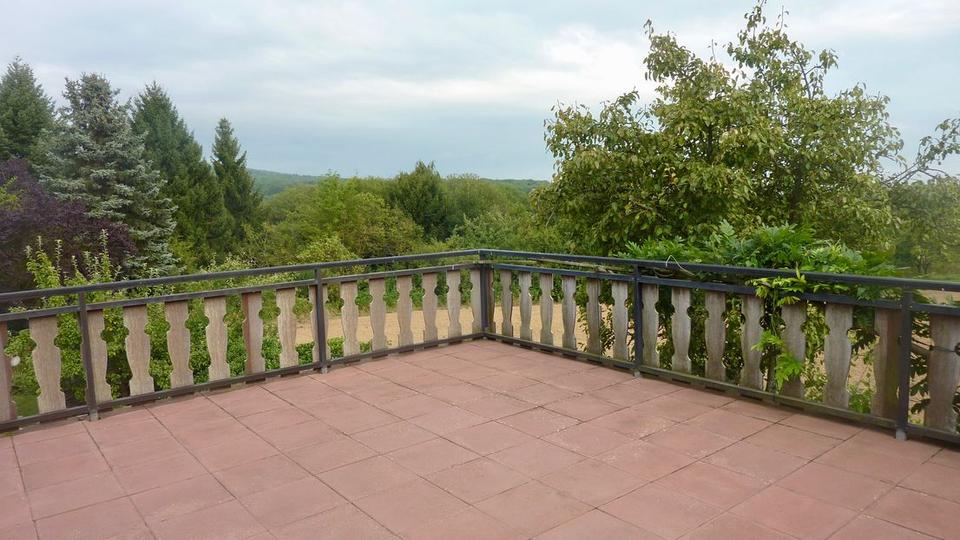 Einfamilienhaus Eppstein - 8 Zimmer, 220 m&sup2;, 2.990&euro; | Angebot:26441688