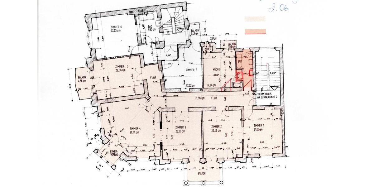 Historische Altbauwohnung mit Balkon und Parkplatzoption 5 zimmer