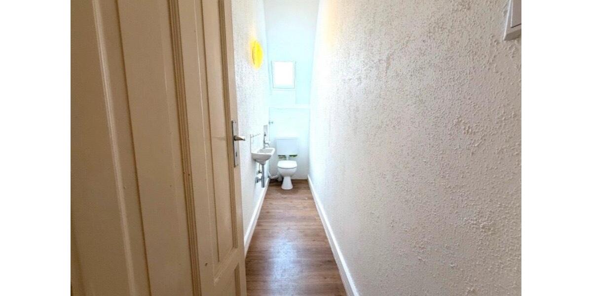 Dachgeschoßwohnung Wiesbaden Bierstadt - 3 Zimmer, 71 m&sup2;, 1.200&euro; | Angebot:25304721