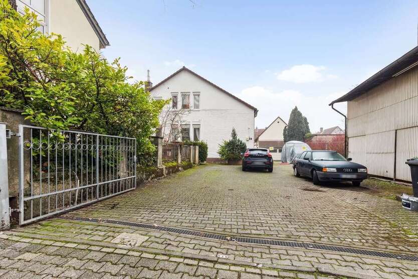 Haus zum Kaufen in Frankfurt am Main 656.000 € 75 m²