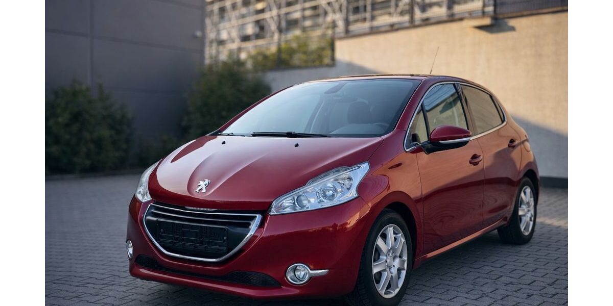 Peugeot 208 148.850 km 5.499 &euro; Kelkheim 65779