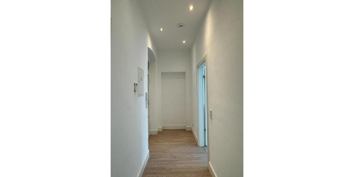 Freundliche Altbauwohnung mit zwei Balkonen in Wiesbaden-Westend 2 zimmer