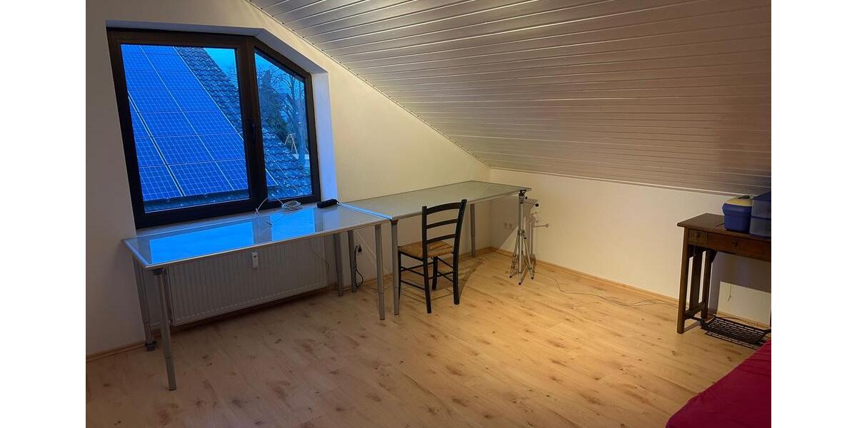 Dachgeschoßwohnung Trebur - 3 Zimmer, 115 m&sup2;, 1.200&euro; | Angebot:25427563