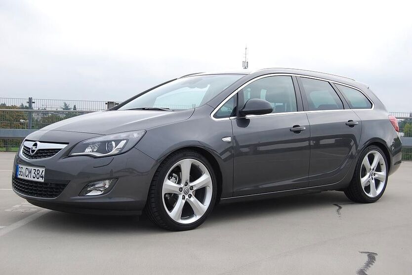 Opel Astra 155.000 km 8.199 € Büttelborn 64572