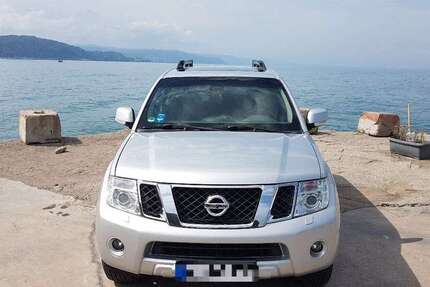 Nissan Pathfinder 178.000 km 20.000 &euro; Wiesbaden 65195