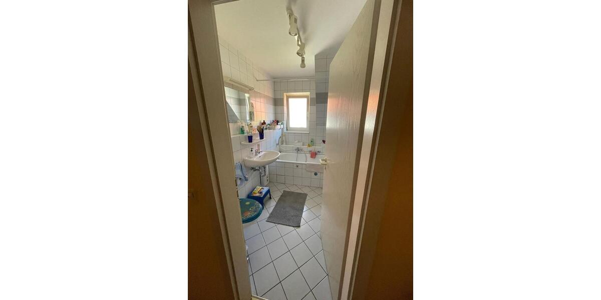 Etagenwohnung Groß-Gerau Gerau - 2 Zimmer, 63 m&sup2;, 1.450&euro; | Angebot:26455975