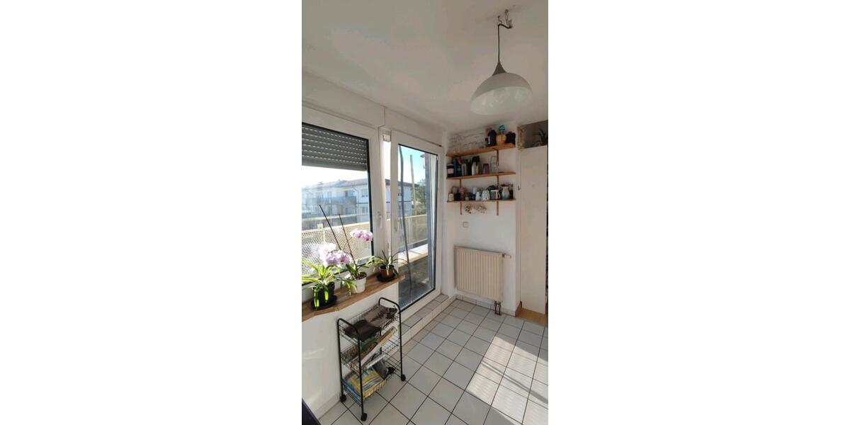 WG Zimmer mit großem Balkon und 2 Bäder 1 zimmer