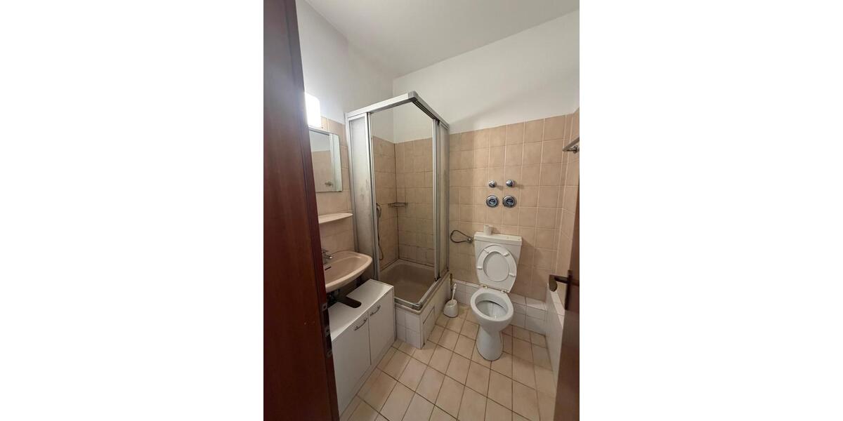 Etagenwohnung Frankfurt am Main Bockenheim - 2 Zimmer, 50 m&sup2;, 1.200&euro; | Angebot:26625714