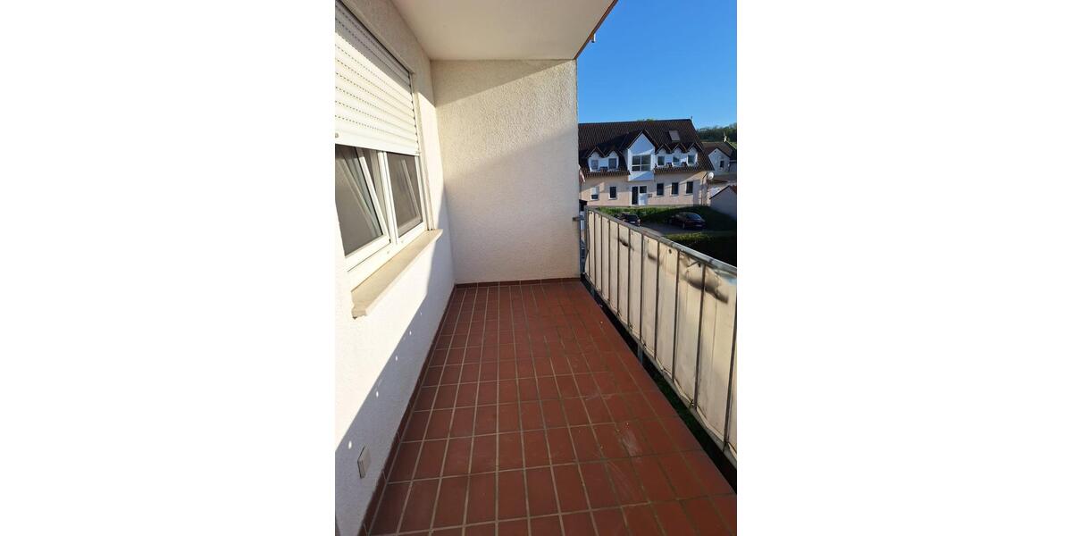 Dachgeschoßwohnung Wörrstadt - 2.5 Zimmer, 85 m&sup2;, 850&euro; | Angebot:26649221