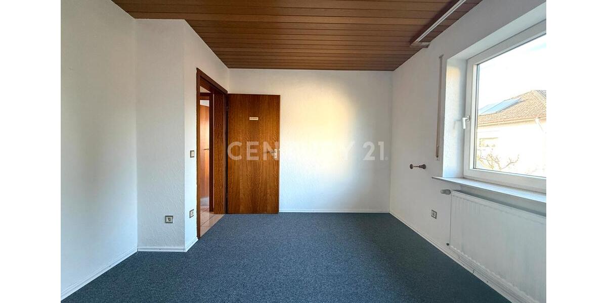 Erdgeschoßwohnung Groß-Gerau Gerau - 4 Zimmer, 121 m&sup2;, 1.400&euro; | Angebot:24571944