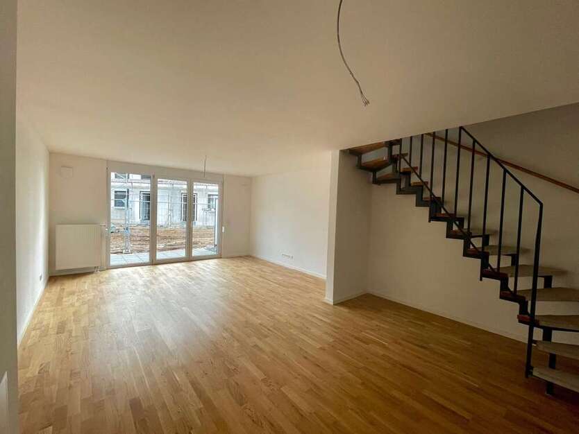 Haus zum Mieten in Wiesbaden 1.872 € 140 m²