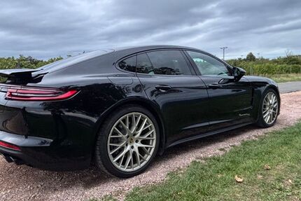 Porsche Panamera 133.000 km 61.600 &euro; Wiesbaden 65201