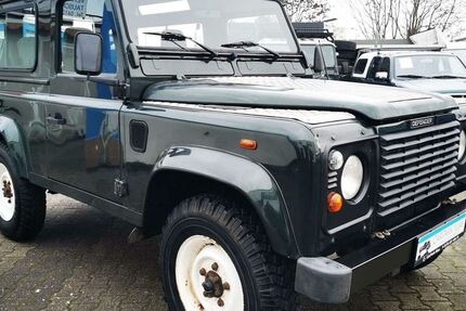 Land Rover Defender 142.000 km 30.900 &euro; Mainz-Kostheim 55246