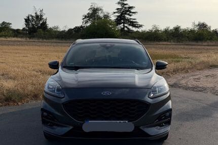 Ford Kuga 129.400 km 17.490 &euro; Rüsselsheim 65428