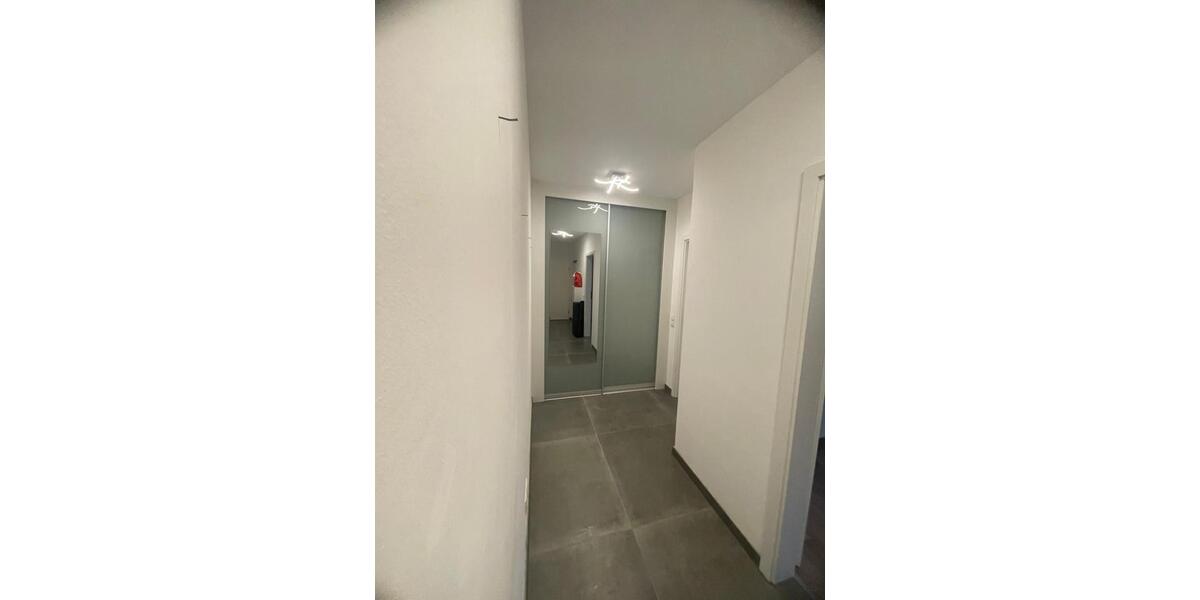 Etagenwohnung Wiesbaden Biebrich - 2 Zimmer, 73 m&sup2;, 310.000&euro; | Angebot:26221786