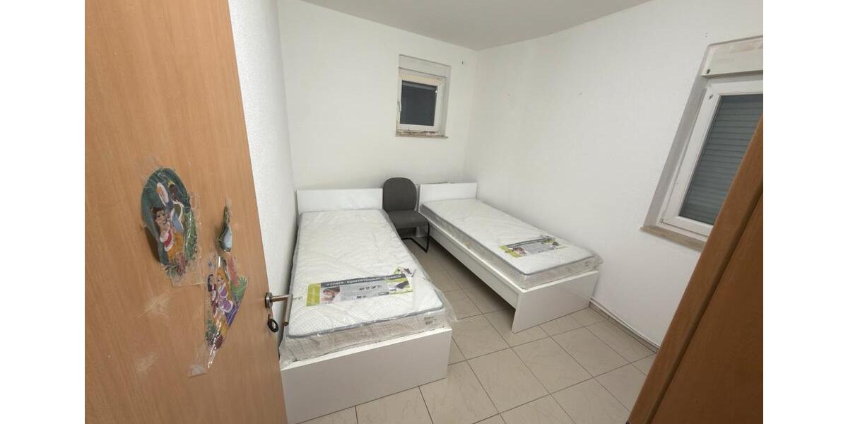 Kellerwohnung zu Vermieten Wohngemeinschaft! 3 zimmer