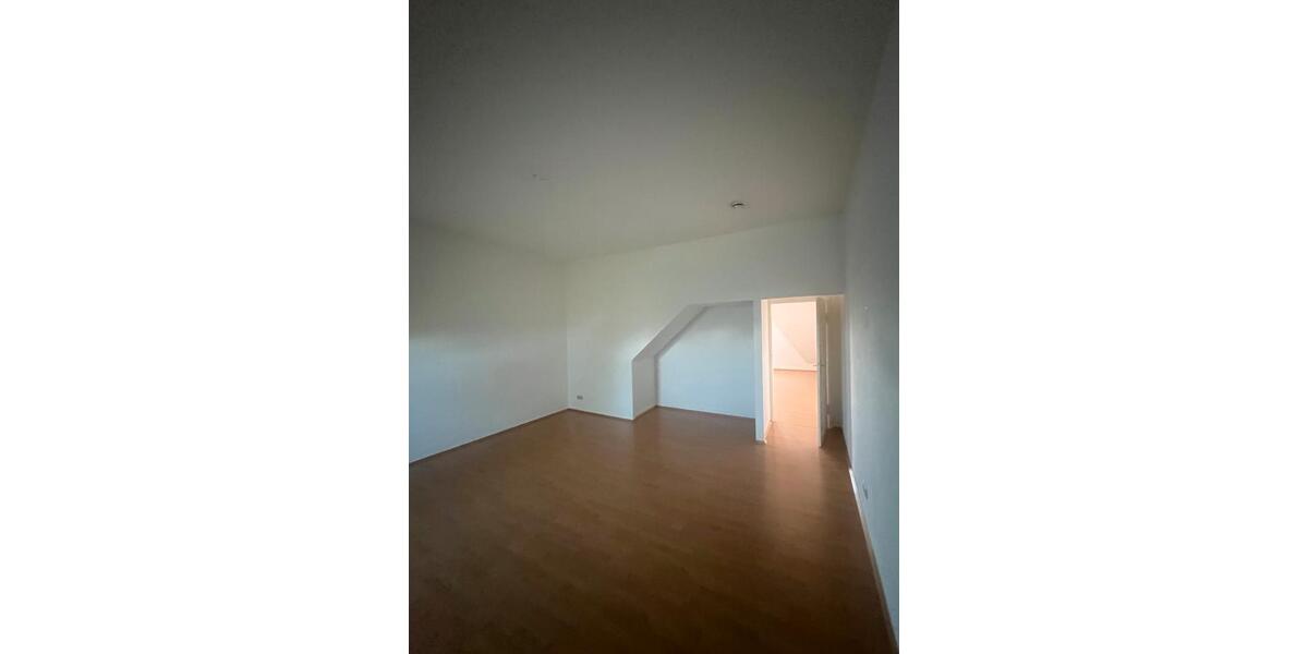 Etagenwohnung Frankfurt am Main Bockenheim - 2 Zimmer, 80 m&sup2;, 1.720&euro; | Angebot:26681498