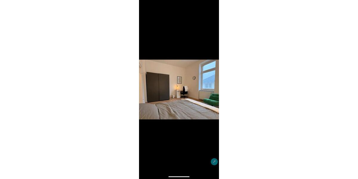 Etagenwohnung Wiesbaden Nordost - 4 Zimmer, 12 m&sup2;, 650&euro; | Angebot:26102421