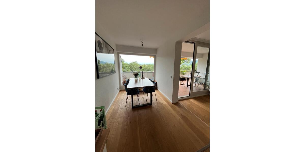 Etagenwohnung Königstein im Taunus - 4 Zimmer, 130 m&sup2;, 2.280&euro; | Angebot:25945191