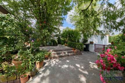 Haus zum Kaufen in Frankfurt am Main 1.495.000 € 366 m²