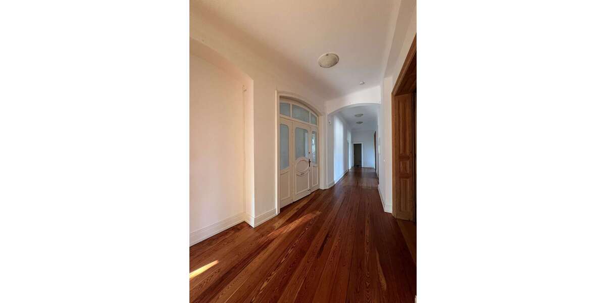 Etagenwohnung Wiesbaden Südost - 5 Zimmer, 165 m&sup2;, 3.000&euro; | Angebot:26999573