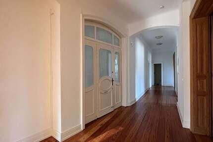 Wohnung Wiesbaden Südost - 5 Zimmer, 165 m&sup2;, 3.000&euro; | Angebot:26999573