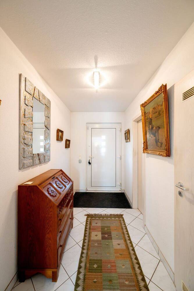 Raum für Liebe Lachen Leben: Ihr Familien-Reihenendhaus in ruhiger Lage am Riedberg (Erbbaurecht)
