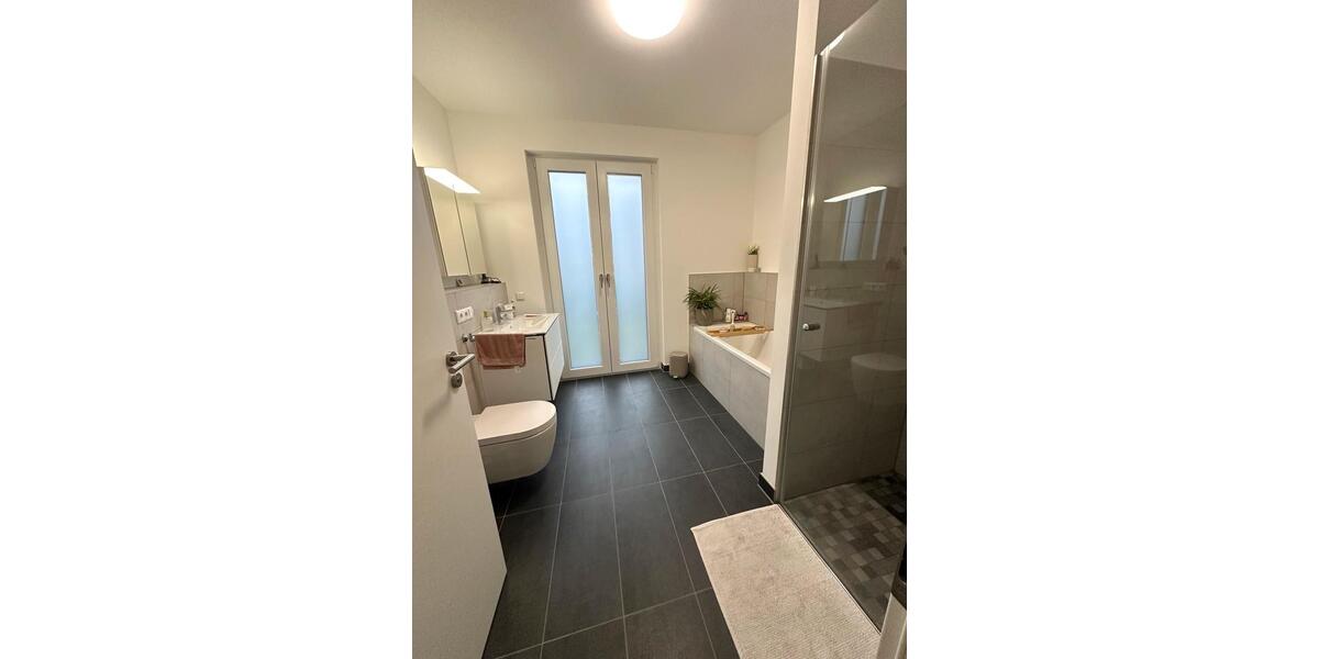 Erdgeschoßwohnung Geisenheim - 3 Zimmer, 105 m&sup2;, 1.450&euro; | Angebot:26276553