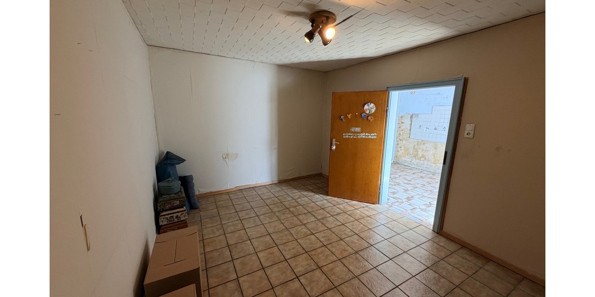 ***Sanierungsobjekt mit großem Potenzial in Mainz-Finthen, flexible Nutzungsmöglichkeiten*** - Einfamilienhaus Mainz Finthen | Angebot:26262022