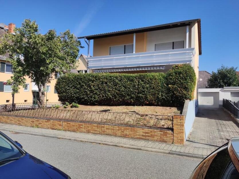 Beautiful 3BR house with garage, yard in Mainz-Laubenheim zimmer