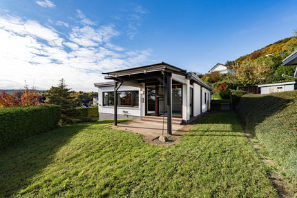 Attraktive Lage, großes Grundstück und moderne Architektur 5 zimmer