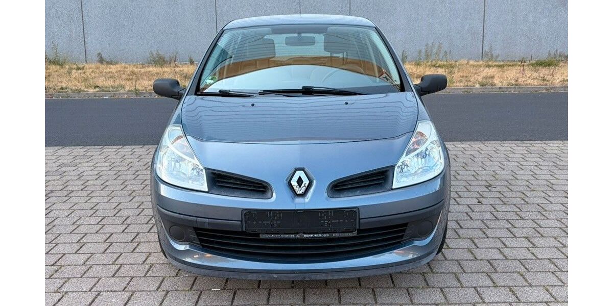 Renault Clio 79.100 km 2.990 &euro; Oberursel 61440