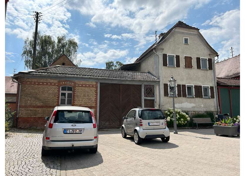 Haus zum Kaufen in Wiesbaden 495.000 € 165 m²