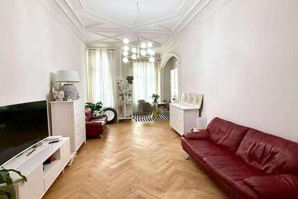 Zimmer Wiesbaden Mitte - 1.950&euro; | Angebot:26917932