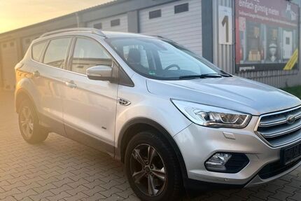 Ford Kuga 104.000 km 12.999 &euro; Groß Gerau 64521