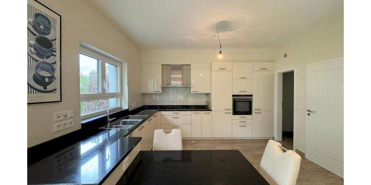 Doppelhaushälfte Wiesbaden Nordost - 6 Zimmer, 252 m&sup2;, 1.935.000&euro; | Angebot:24040897