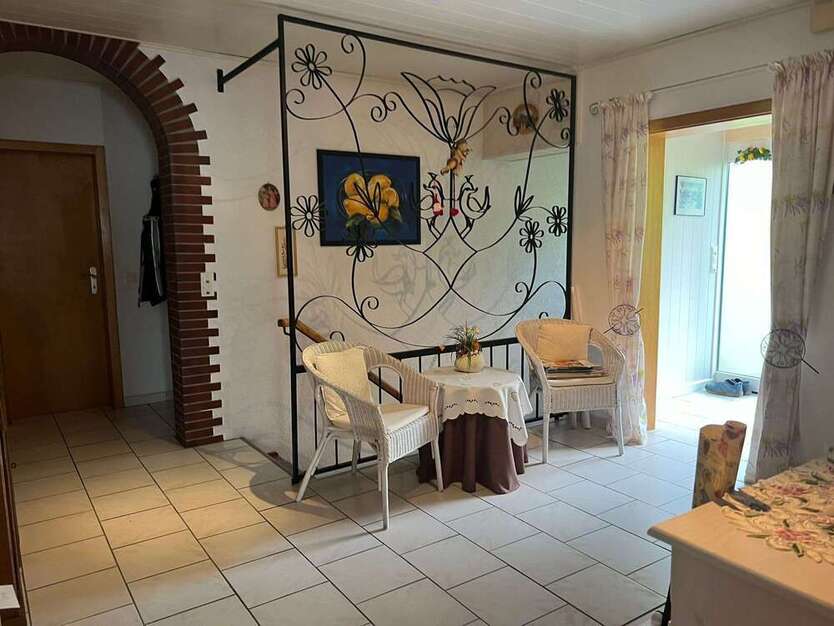 Haus zum Kaufen in Wiesbaden 875.000 € 200 m²