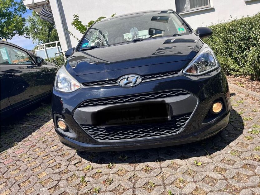 i10