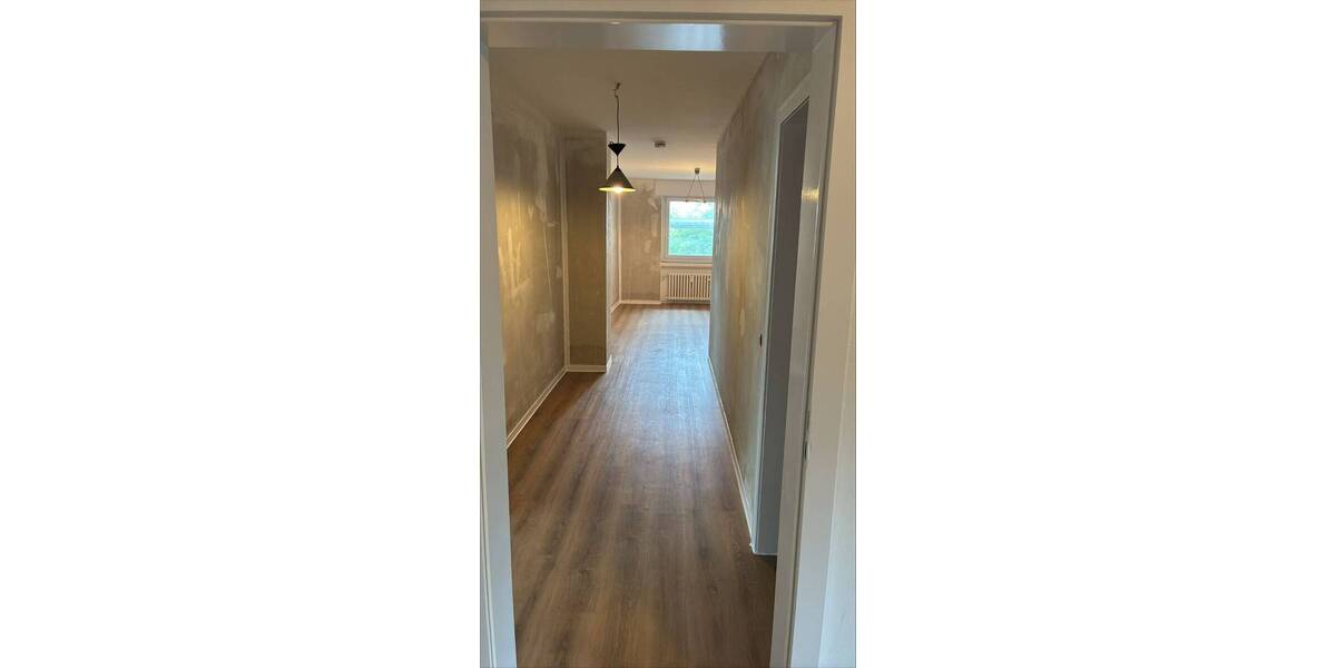 Etagenwohnung Wiesbaden Klarenthal - 3 Zimmer, 106 m&sup2;, 1.195&euro; | Angebot:26695557